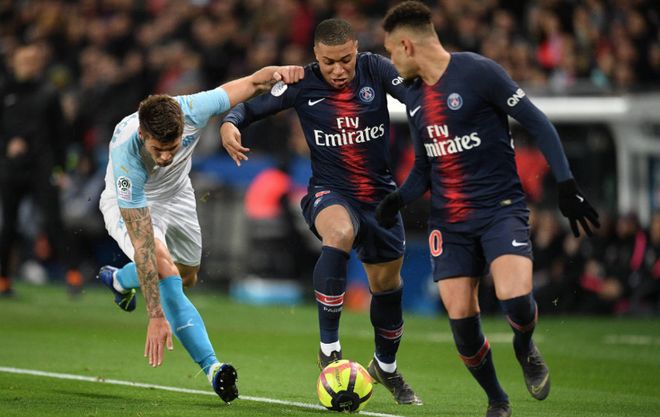 英超官方宣布通过新的财政平衡法案，新版工资帽规则未通过（英超官宣新财政平衡方案获批，工资帽新规未获通过）