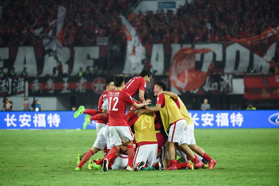 记者：曼联追逐塞梅尼奥的策略很谨慎，利物浦已经退出（记者称曼联谨慎追逐塞梅尼奥，利物浦已退出竞争）